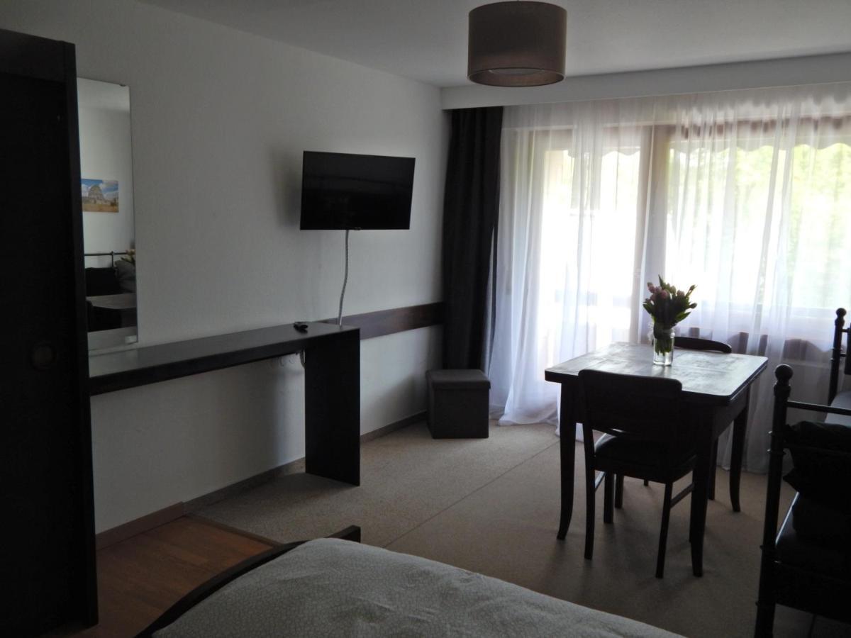 Free Apartment - Burgblick Bad Urach Εξωτερικό φωτογραφία